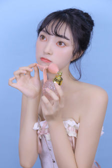 西边的风童模